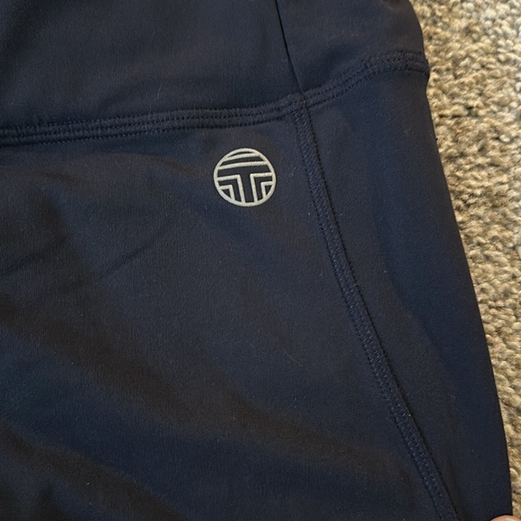 TORY BURCH TORY SPORT  NAVY WEIGHTLESS CHEVRON LEGGINGS - Picture 3 of 5